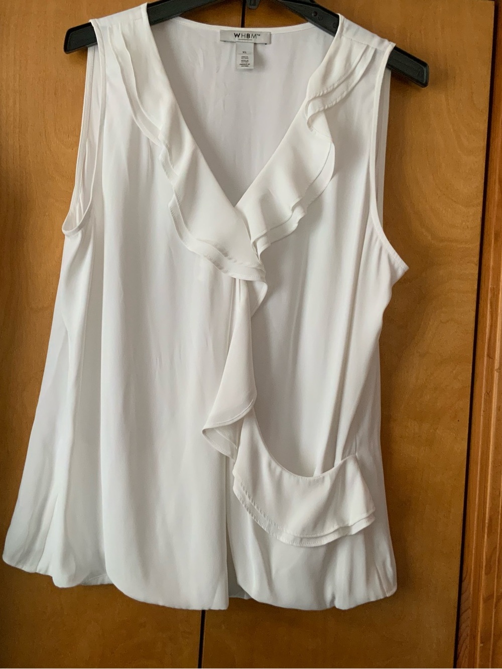White House Black Market White Ruffle V-Neck Sleeveless Camisole